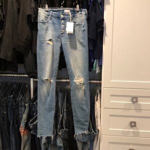 Brand new MOTHER DENIM pixie fray jeans